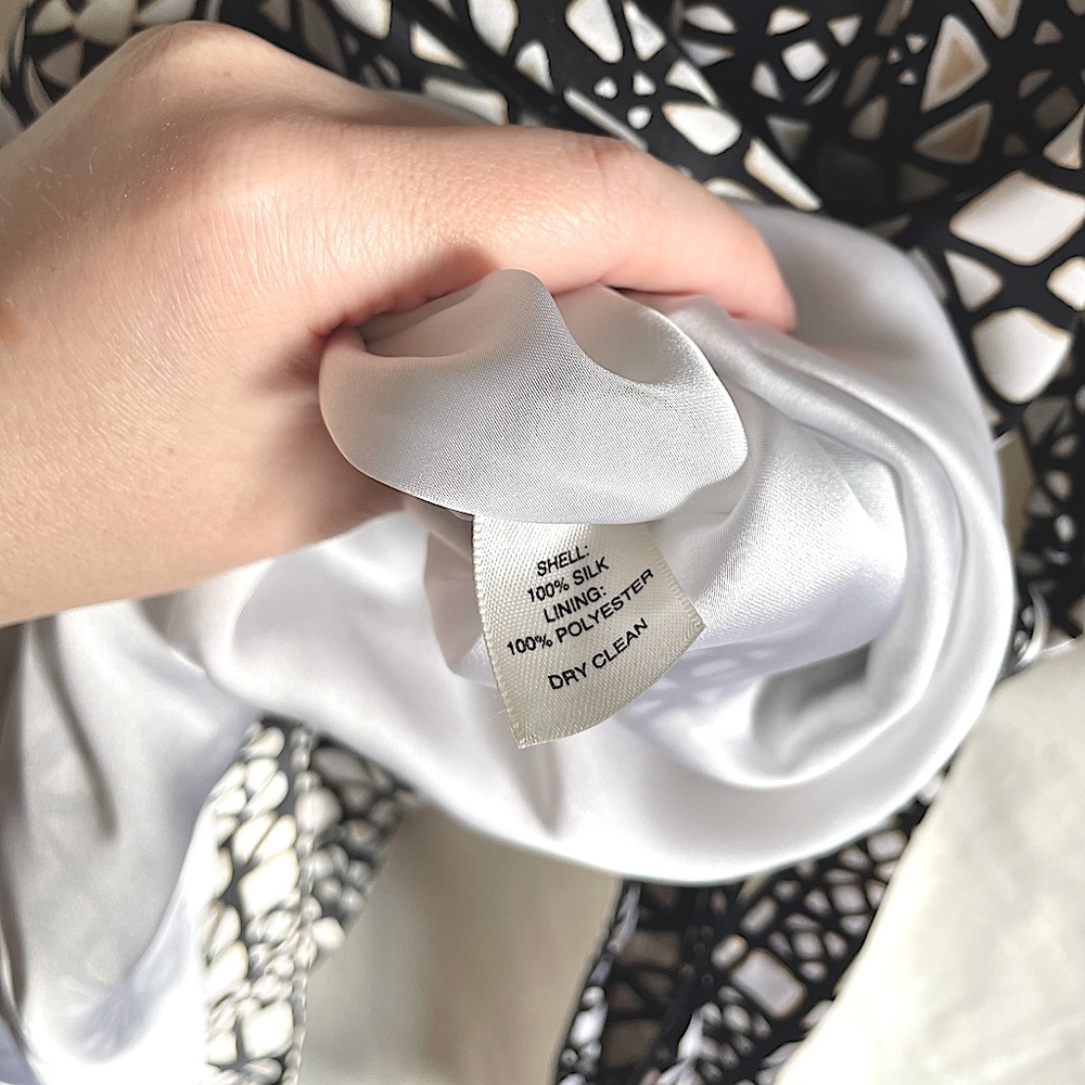 **NWOT** WHITE HOUSE BLACK MARKET, Geometric Pattern Silk Dress w/sash belt - Picture 7 of 11